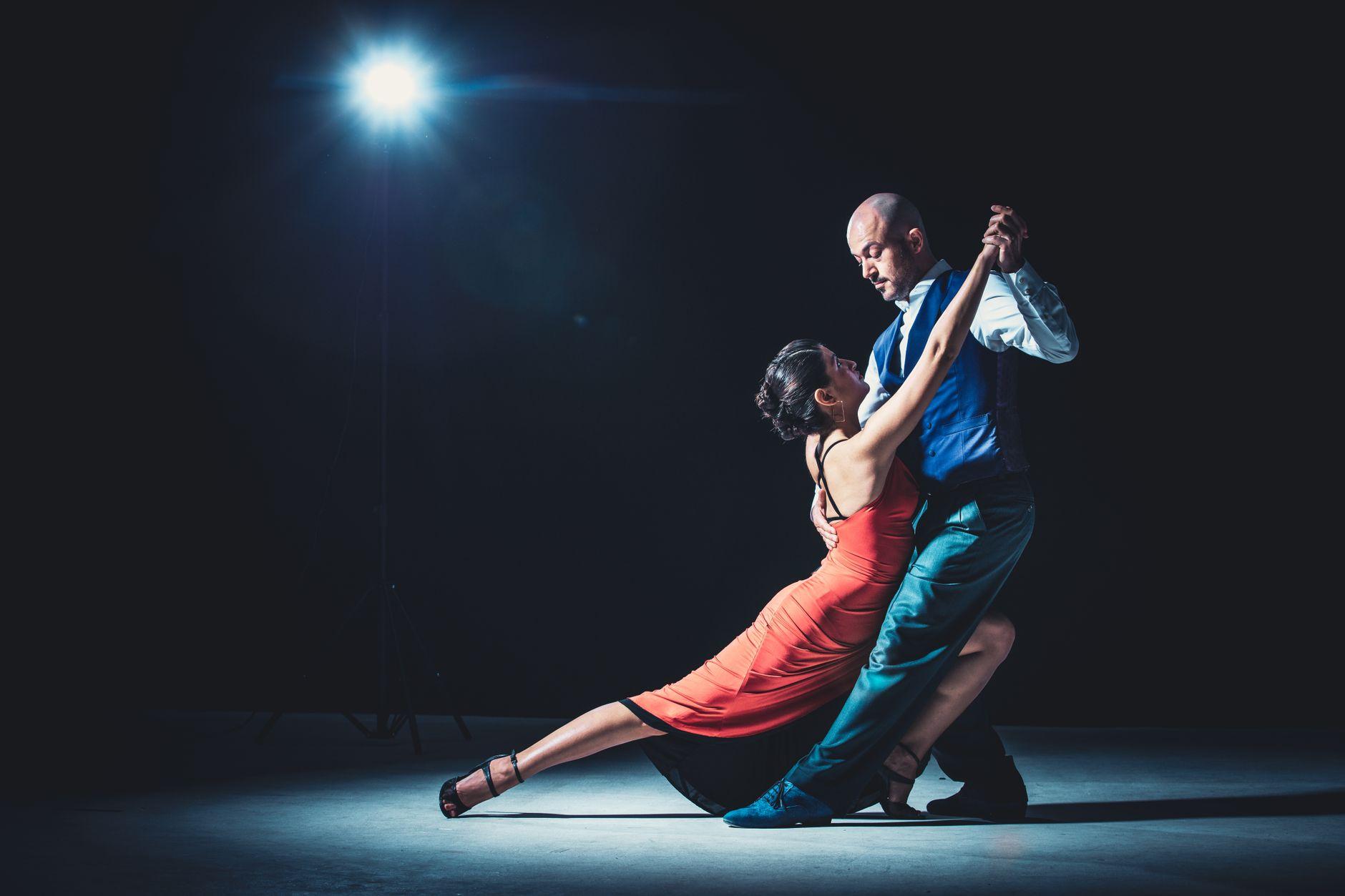 La guía del bailarín para viajar bailando salsa: las mejores ciudades de Europa y Latinoamérica